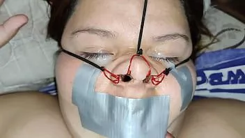 Abspielen Mollige Schlampe saugt mein ganzes Sperma in ihre Augen