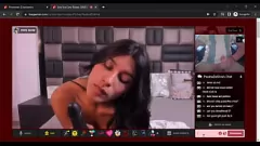 play Camgirl bruna si scatena per un grosso cazzo nero e SPH