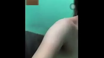 Riproduci Vera troia pinay traditrice in cam scandalo secondo video 7/4/2021