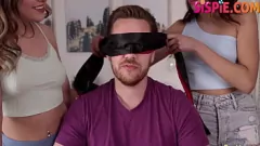 Odtwórz Hime Marie i Kylie Rocket w gorącym trójkącie z przyrodnią siostrą ze stylem na pieska i akcją na jeźdźca