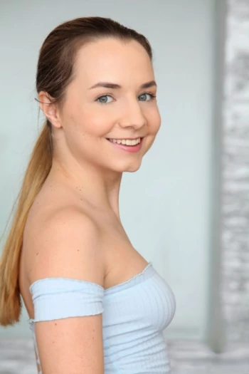 Pornstar Mona Blue