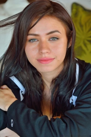 قناة Lucie Kline