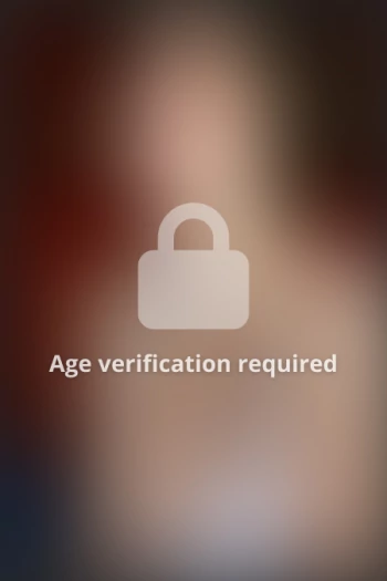 Pornstar Jenevieve Hexxx