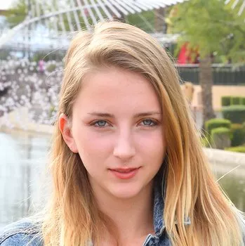 قناة Macy Meadows